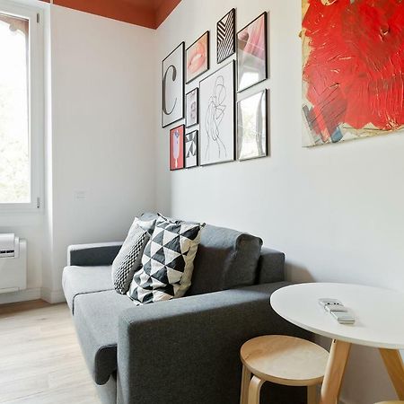 Modern And Cozy Apt In Porta Romana Милан Экстерьер фото