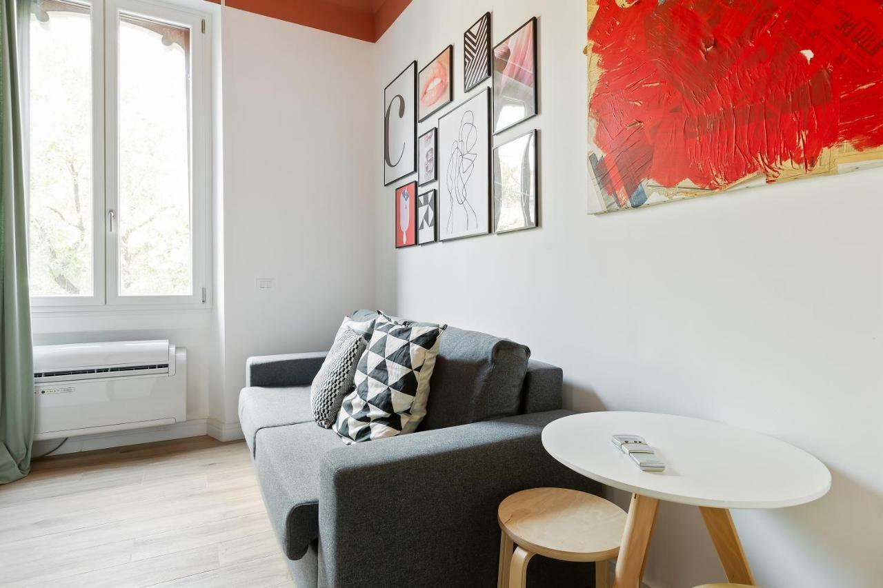 Modern And Cozy Apt In Porta Romana Милан Экстерьер фото